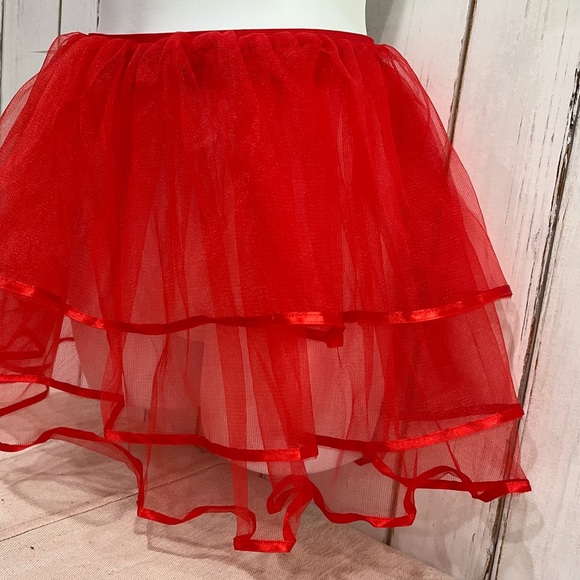 NWT Claire’s Cherry Red Tule Mini Skirt with Ribbon Hemlines - Picture 7 of 13